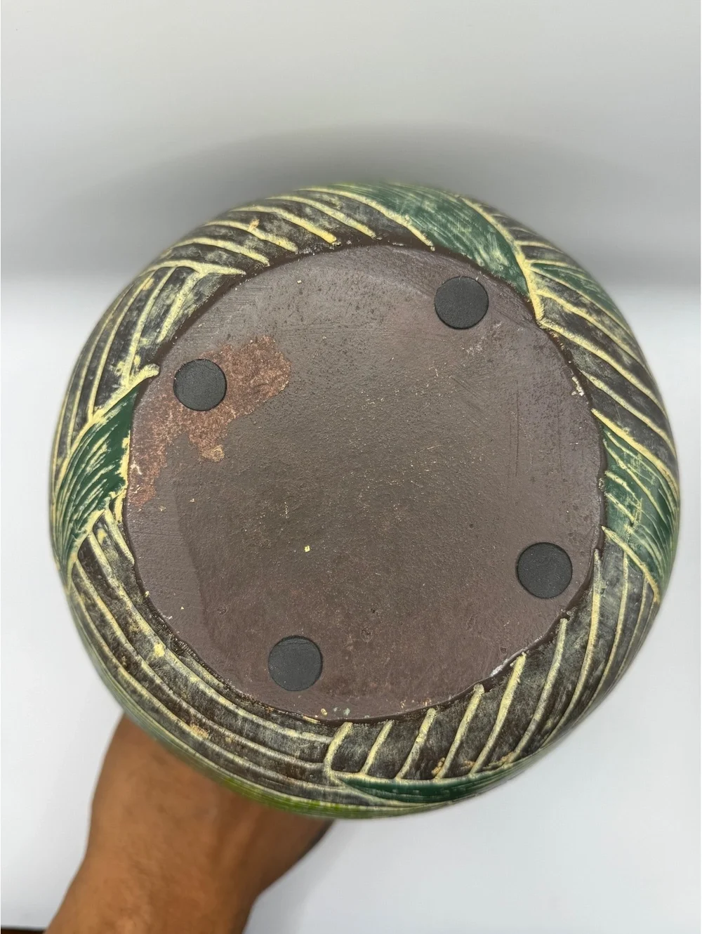 Decorative Handmade Ceramic Vase with Green Leaf Pattern